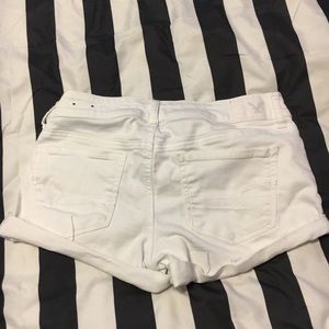 american eagle white shorts